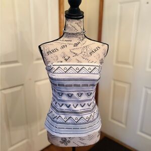 WHITE HOUSE BLACK MARKET Patterned White and Black Women's Top